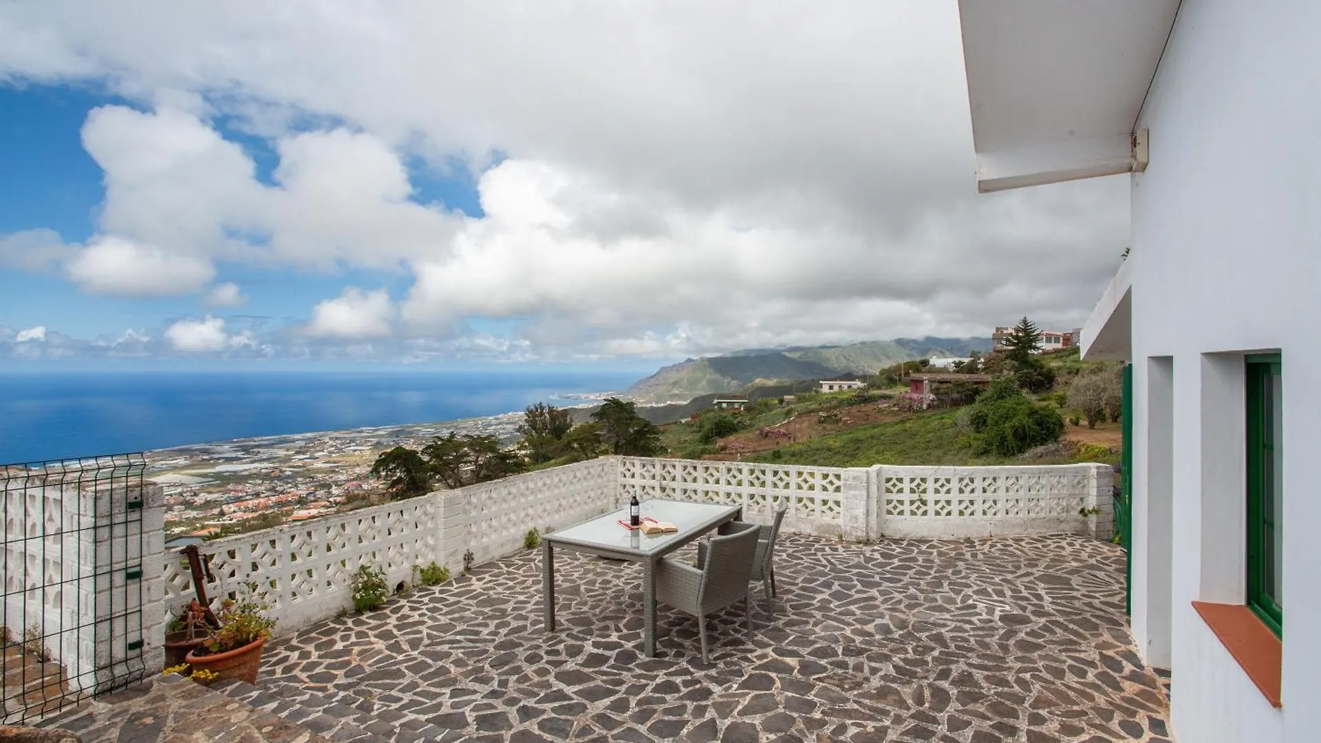 Los Dragos Y Volcan Tacoronte Holiday home
